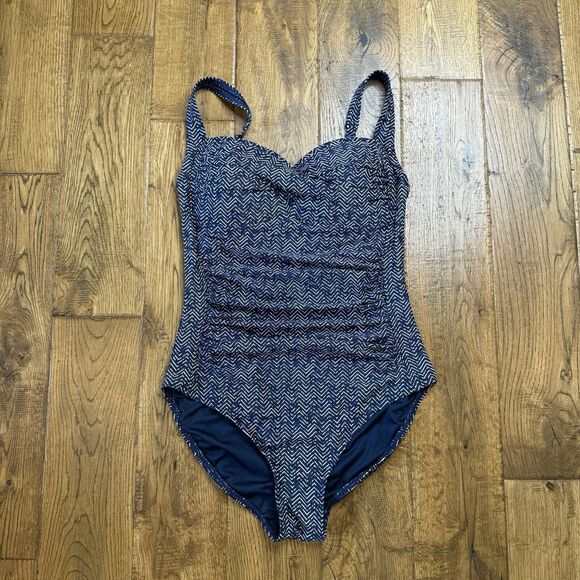 Nip Tuck Other - Nip Tuck One Piece Swim Suit Women’s Sz 6 Blue White Herringbone Tummy Control